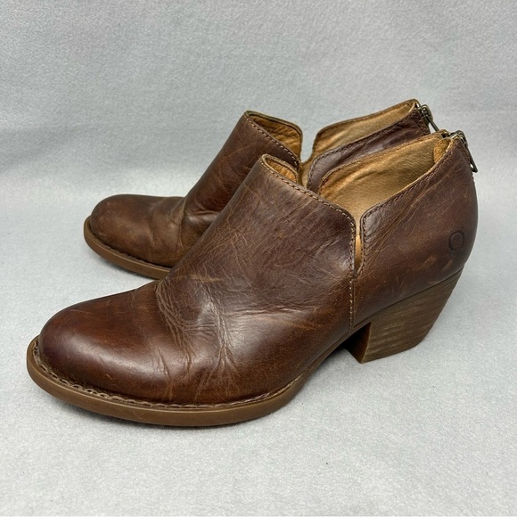 BORN Boots Womens 9.5 M Ankle Booties Brown Leather Block Heels F14206 - Picture 1 of 13